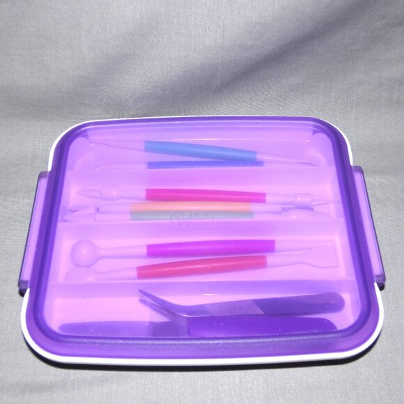 Wilton Fondant and Gum Paste Tool Set with Storage Box - Picture 1 of 4